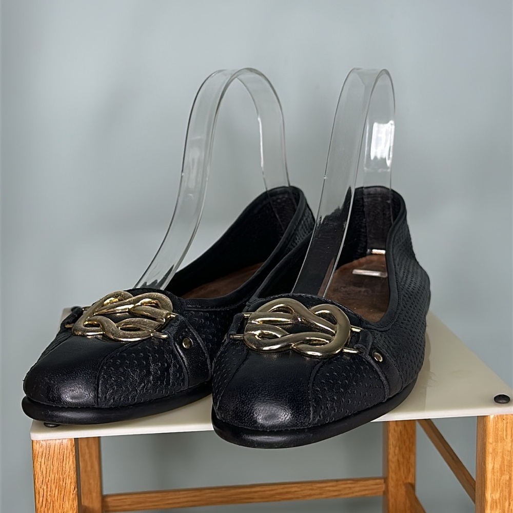 Aerosoles Women's High Bet Ballet Flats
Size 7 .5 Medium. - Picture 2 of 10